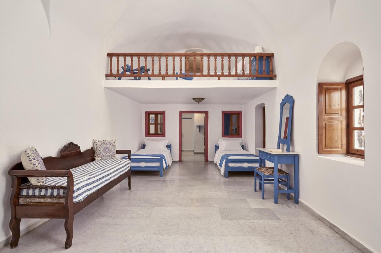 Amphitheater Cave Houses Fira  Dış mekan fotoğraf