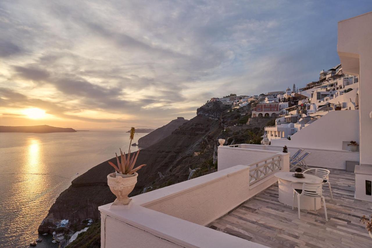 Amphitheater Cave Houses Fira  Dış mekan fotoğraf