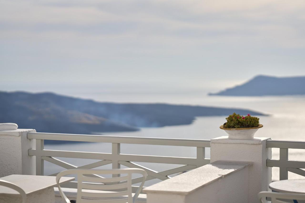 Amphitheater Cave Houses Fira  Dış mekan fotoğraf